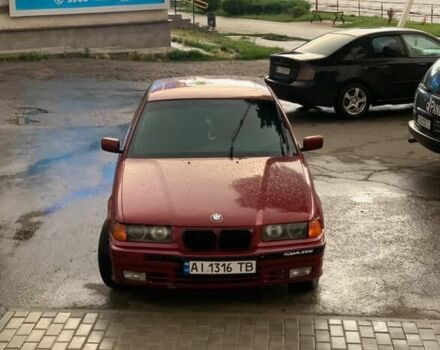 Красный БМВ 3 Серия, объемом двигателя 2 л и пробегом 295 тыс. км за 2400 $, фото 2 на Automoto.ua