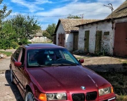 Красный БМВ 3 Серия, объемом двигателя 2 л и пробегом 295 тыс. км за 2400 $, фото 6 на Automoto.ua