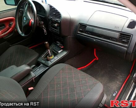 Красный БМВ 3 Серия, объемом двигателя 2 л и пробегом 350 тыс. км за 3400 $, фото 8 на Automoto.ua