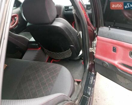 Красный БМВ 3 Серия, объемом двигателя 1.99 л и пробегом 350 тыс. км за 3400 $, фото 4 на Automoto.ua