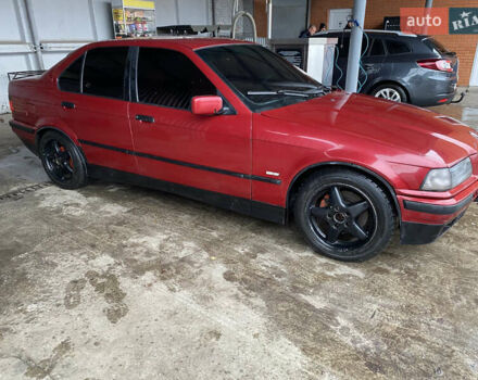 Червоний БМВ 3 Серія, об'ємом двигуна 1.6 л та пробігом 115 тис. км за 2400 $, фото 1 на Automoto.ua