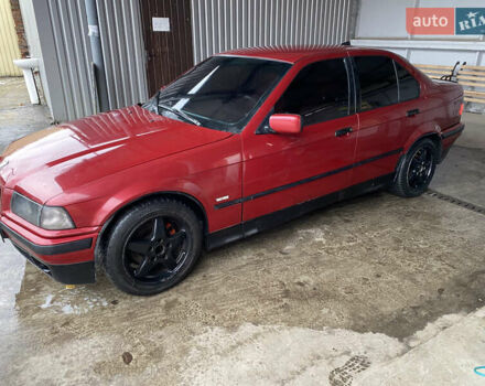 Червоний БМВ 3 Серія, об'ємом двигуна 1.6 л та пробігом 115 тис. км за 2400 $, фото 2 на Automoto.ua