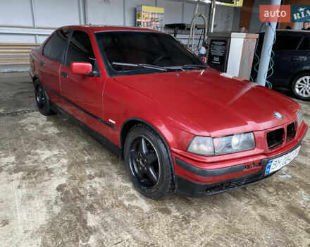 Червоний БМВ 3 Серія, об'ємом двигуна 1.6 л та пробігом 115 тис. км за 2400 $, фото 11 на Automoto.ua