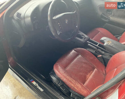 Червоний БМВ 3 Серія, об'ємом двигуна 1.6 л та пробігом 115 тис. км за 2400 $, фото 7 на Automoto.ua