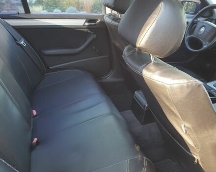 Красный БМВ 3 Серия, объемом двигателя 1.9 л и пробегом 300 тыс. км за 3000 $, фото 10 на Automoto.ua