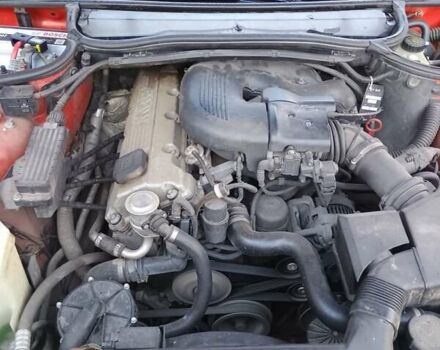 Красный БМВ 3 Серия, объемом двигателя 1.9 л и пробегом 219 тыс. км за 4500 $, фото 28 на Automoto.ua