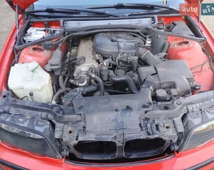 Красный БМВ 3 Серия, объемом двигателя 1.9 л и пробегом 219 тыс. км за 4500 $, фото 29 на Automoto.ua