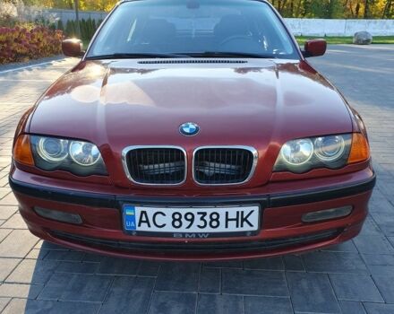 Красный БМВ 3 Серия, объемом двигателя 1.9 л и пробегом 300 тыс. км за 3000 $, фото 9 на Automoto.ua