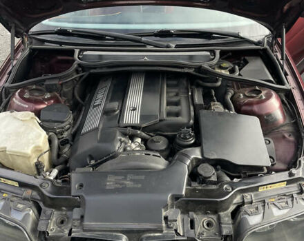 Красный БМВ 3 Серия, объемом двигателя 2.2 л и пробегом 282 тыс. км за 4900 $, фото 29 на Automoto.ua