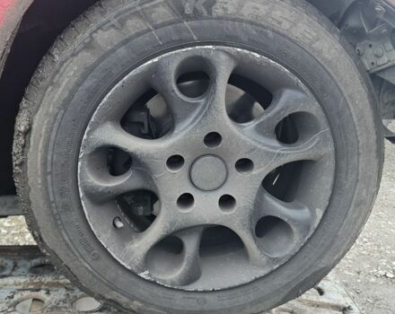 Красный БМВ 3 Серия, объемом двигателя 1.8 л и пробегом 400 тыс. км за 899 $, фото 2 на Automoto.ua