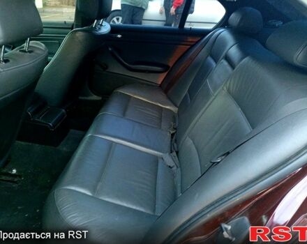 Червоний БМВ 3 Серія, об'ємом двигуна 1.8 л та пробігом 150 тис. км за 3400 $, фото 9 на Automoto.ua