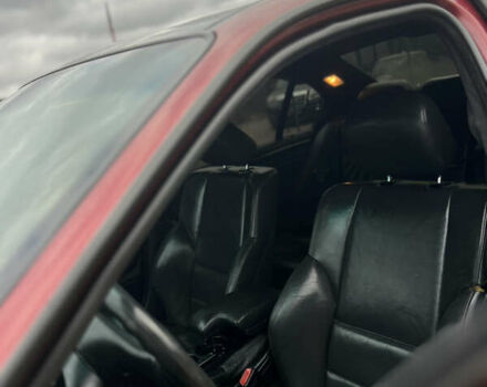 Красный БМВ 3 Серия, объемом двигателя 2 л и пробегом 200 тыс. км за 5500 $, фото 19 на Automoto.ua