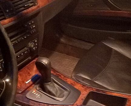 Красный БМВ 3 Серия, объемом двигателя 2 л и пробегом 170 тыс. км за 6500 $, фото 8 на Automoto.ua