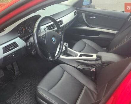 Красный БМВ 3 Серия, объемом двигателя 3 л и пробегом 140 тыс. км за 10300 $, фото 12 на Automoto.ua