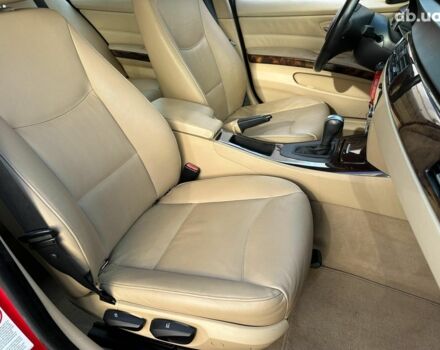 Красный БМВ 3 Серия, объемом двигателя 2 л и пробегом 93 тыс. км за 8940 $, фото 14 на Automoto.ua