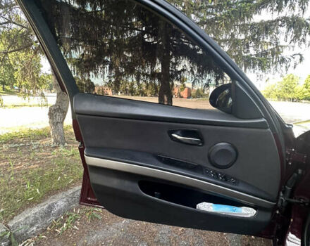 Червоний БМВ 3 Серія, об'ємом двигуна 2 л та пробігом 184 тис. км за 8200 $, фото 9 на Automoto.ua