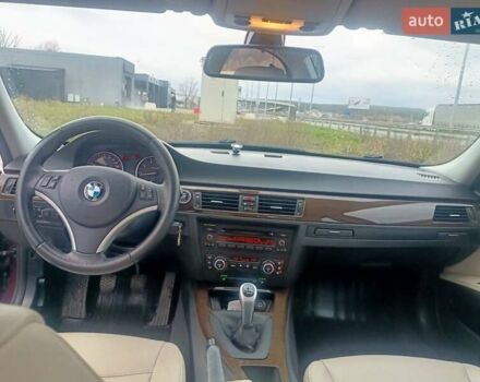Красный БМВ 3 Серия, объемом двигателя 2 л и пробегом 180 тыс. км за 7500 $, фото 6 на Automoto.ua