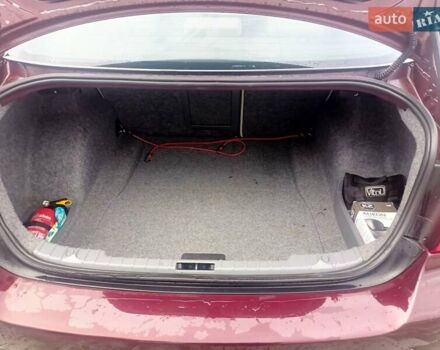 Красный БМВ 3 Серия, объемом двигателя 2 л и пробегом 180 тыс. км за 7500 $, фото 4 на Automoto.ua