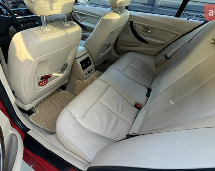 БМВ 3 Серия 2012 в Белой Церкве на Automoto.ua Красный БМВ 3 Серия, объемом двигателя 2 л и пробегом 236 тыс. км за 14800 $, фото 8 на Automoto.ua