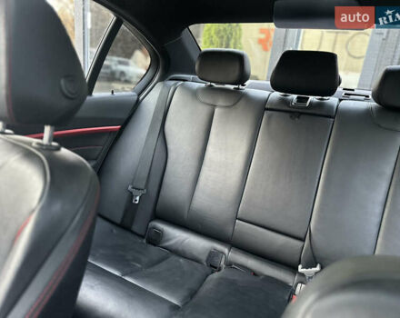 БМВ 3 Серия 2013 в Львове на Automoto.ua Красный БМВ 3 Серия, объемом двигателя 2 л и пробегом 149 тыс. км за 10700 $, фото 16 на Automoto.ua