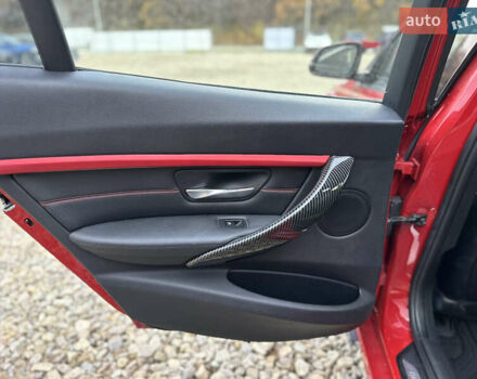 БМВ 3 Серия 2013 в Львове на Automoto.ua Красный БМВ 3 Серия, объемом двигателя 2 л и пробегом 149 тыс. км за 10700 $, фото 20 на Automoto.ua