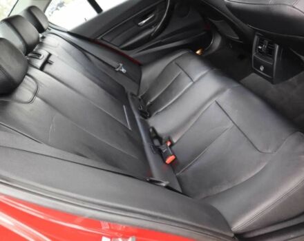 Красный БМВ 3 Серия, объемом двигателя 2 л и пробегом 79 тыс. км за 3300 $, фото 11 на Automoto.ua