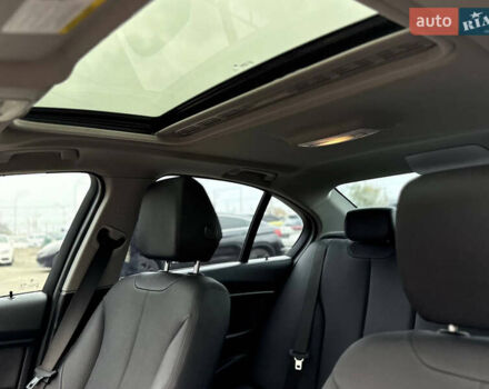 Красный БМВ 3 Серия, объемом двигателя 2 л и пробегом 137 тыс. км за 14900 $, фото 13 на Automoto.ua