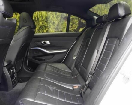 Красный БМВ 3 Серия, объемом двигателя 2 л и пробегом 34 тыс. км за 19700 $, фото 20 на Automoto.ua