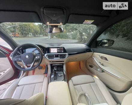 Красный БМВ 3 Серия, объемом двигателя 2 л и пробегом 4 тыс. км за 42500 $, фото 5 на Automoto.ua