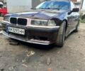 Красный БМВ 3 Серия, объемом двигателя 2 л и пробегом 350 тыс. км за 2250 $, фото 1 на Automoto.ua