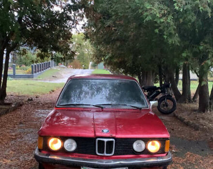 Красный БМВ 3 Серия, объемом двигателя 1.6 л и пробегом 300 тыс. км за 600 $, фото 1 на Automoto.ua