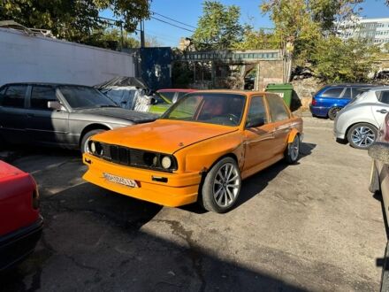 Красный БМВ 3 Серия, объемом двигателя 2.4 л и пробегом 1 тыс. км за 9999 $, фото 1 на Automoto.ua