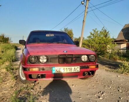 Червоний БМВ 3 Серія, об'ємом двигуна 1.8 л та пробігом 500 тис. км за 1700 $, фото 1 на Automoto.ua