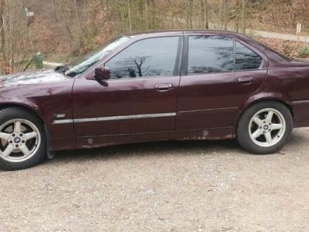 Червоний БМВ 3 Серія, об'ємом двигуна 2.8 л та пробігом 280 тис. км за 3000 $, фото 1 на Automoto.ua