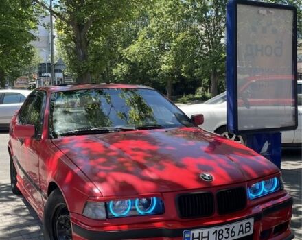 Червоний БМВ 3 Серія, об'ємом двигуна 1.8 л та пробігом 300 тис. км за 4000 $, фото 1 на Automoto.ua