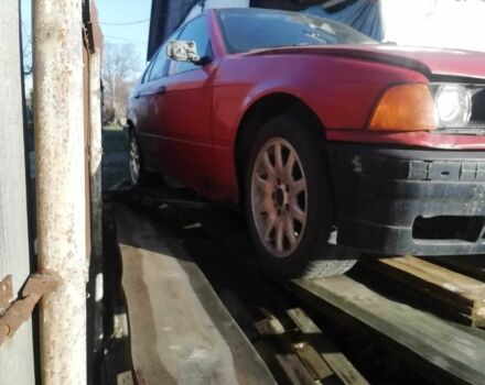 Красный БМВ 3 Серия, объемом двигателя 1.6 л и пробегом 250 тыс. км за 1542 $, фото 1 на Automoto.ua