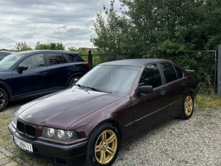 БМВ 3 Серія 1993 у Івано-Франківську на Automoto.ua Червоний БМВ 3 Серія, об'ємом двигуна 1.6 л та пробігом 250 тис. км за 2700 $, фото 1 на Automoto.ua