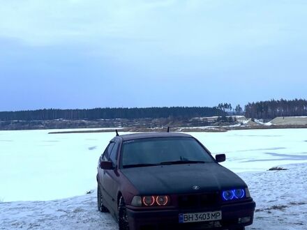 БМВ 3 Серія 1993 у Харкові на Automoto.ua Червоний БМВ 3 Серія, об'ємом двигуна 20 л та пробігом 500 тис. км за 2200 $, фото 1 на Automoto.ua