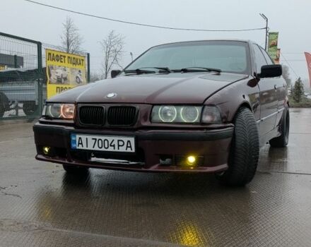 Красный БМВ 3 Серия, объемом двигателя 2 л и пробегом 340 тыс. км за 2500 $, фото 1 на Automoto.ua