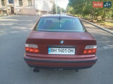 Красный БМВ 3 Серия, объемом двигателя 2.8 л и пробегом 426 тыс. км за 4400 $, фото 1 на Automoto.ua