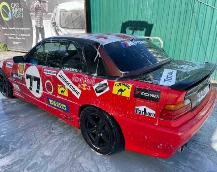 Красный БМВ 3 Серия, объемом двигателя 2.5 л и пробегом 236 тыс. км за 6500 $, фото 1 на Automoto.ua