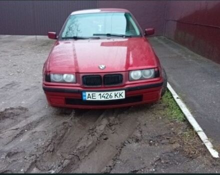 Красный БМВ 3 Серия, объемом двигателя 1.6 л и пробегом 480 тыс. км за 1975 $, фото 1 на Automoto.ua