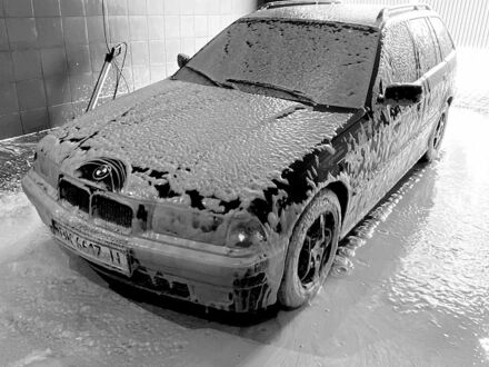 Красный БМВ 3 Серия, объемом двигателя 2 л и пробегом 350 тыс. км за 2000 $, фото 1 на Automoto.ua