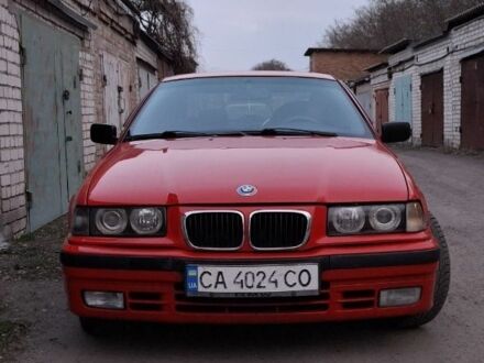 Красный БМВ 3 Серия, объемом двигателя 1.6 л и пробегом 50 тыс. км за 4500 $, фото 1 на Automoto.ua
