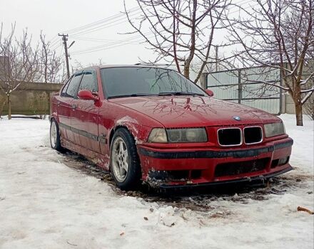 Красный БМВ 3 Серия, объемом двигателя 1.8 л и пробегом 0 тыс. км за 5000 $, фото 1 на Automoto.ua