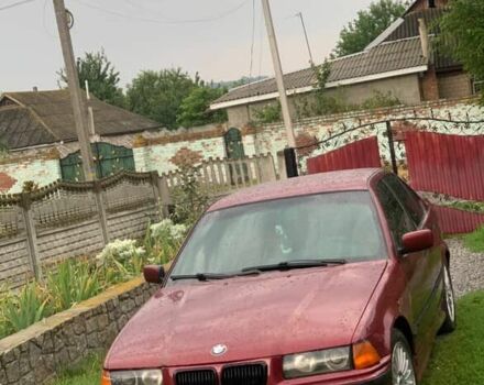 Красный БМВ 3 Серия, объемом двигателя 2 л и пробегом 295 тыс. км за 2400 $, фото 1 на Automoto.ua