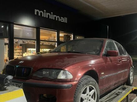 Красный БМВ 3 Серия, объемом двигателя 2 л и пробегом 230 тыс. км за 1600 $, фото 1 на Automoto.ua