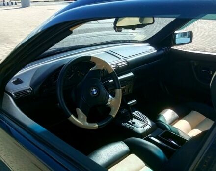 БМВ 3 Серия, объемом двигателя 1.9 л и пробегом 350 тыс. км за 4000 $, фото 5 на Automoto.ua