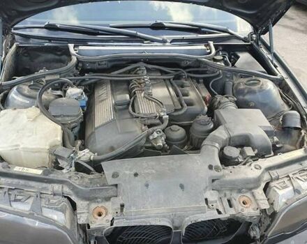 БМВ 3 Серія, об'ємом двигуна 2.8 л та пробігом 211 тис. км за 5500 $, фото 6 на Automoto.ua