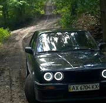 БМВ 3 Серия, объемом двигателя 1.8 л и пробегом 250 тыс. км за 1750 $, фото 11 на Automoto.ua